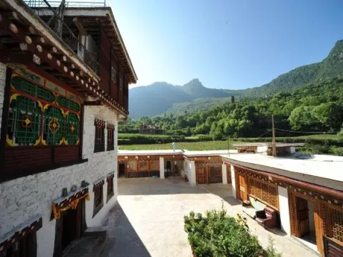 Danba Gezuo Boutique Homestay