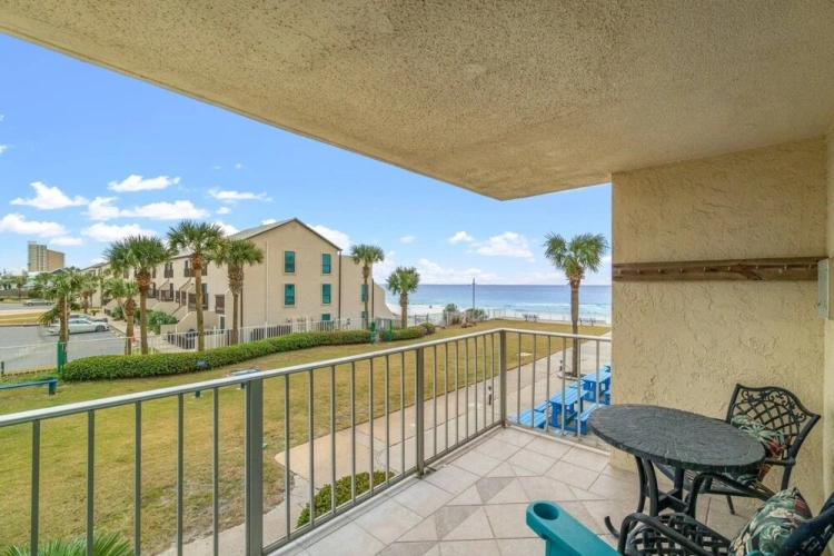 Standard room with balcony