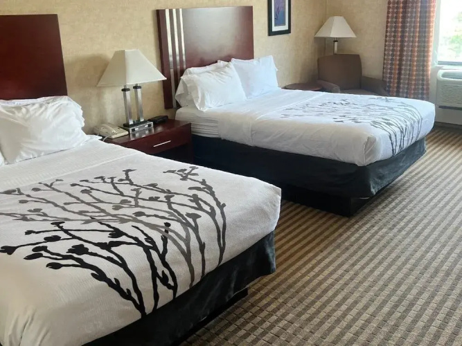 Lynchburg Grand Suites