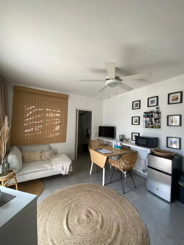 Palm Beach Vacaysuites - Garden Suite - Poolside