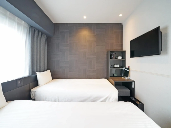 Compact Twin room