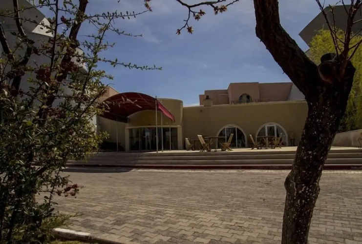 Peri Tower HotelOver view