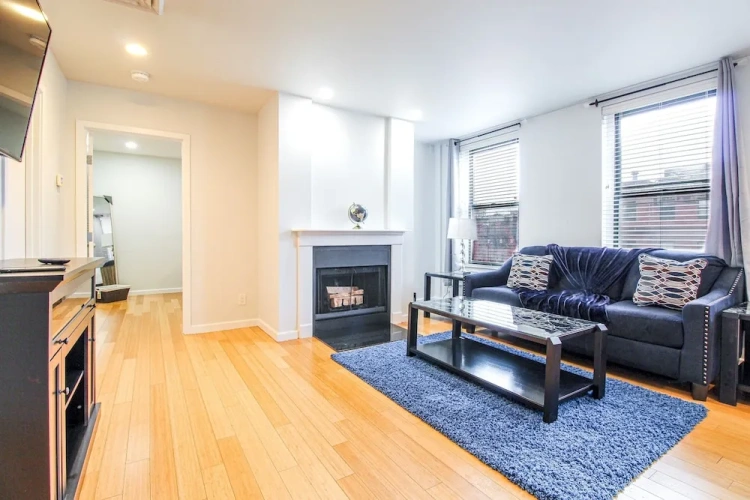 1 Bedroom Apartment
