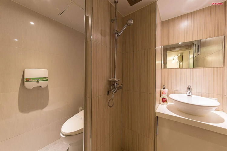 EZ Hotel