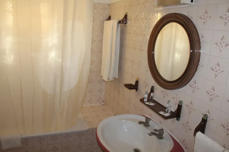 1 Bedroom Quadruple Apartment with balcony