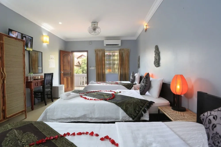 Standard Family room with city view
