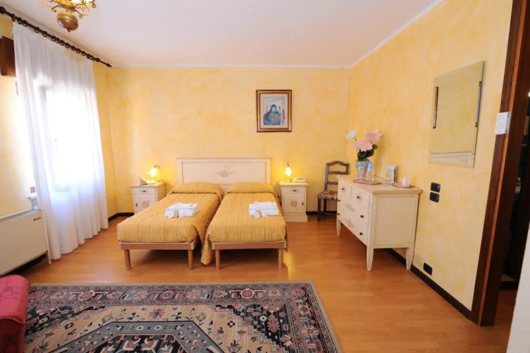 Hotel Siros