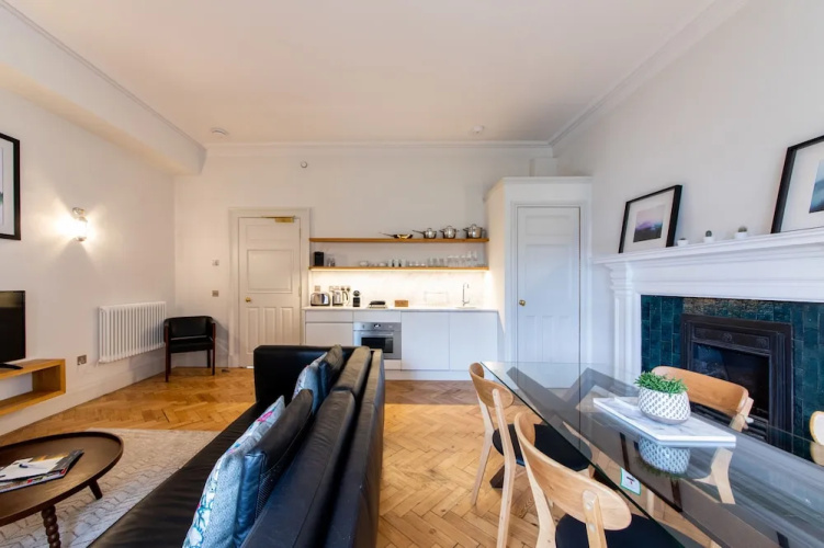 Linton Collection - The West Wing