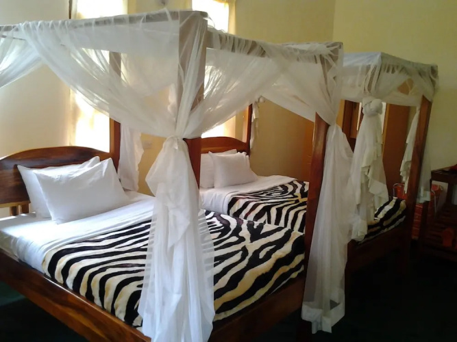Flamingo Safari Lodge