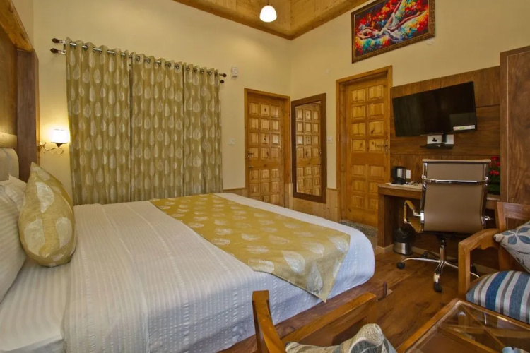 Foghills Cottages Manali