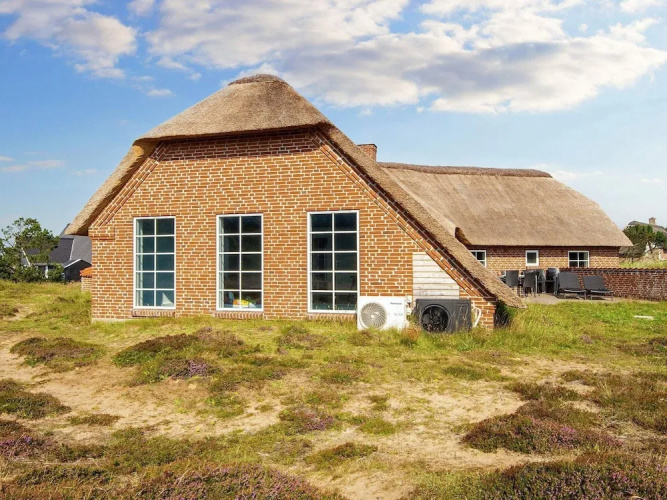 12 Person Holiday Home in Ringkobing-by Traum