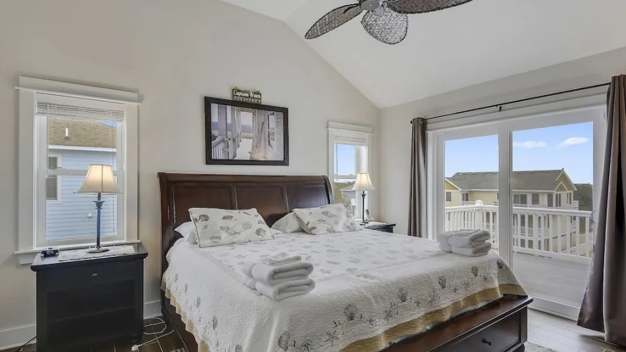 Knot 4 Sail - 6 Br Home