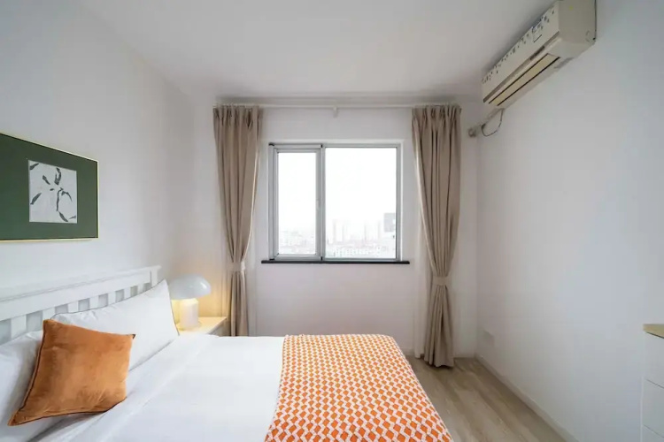 Tyms Tianshan 4BR 2BA APT Residence