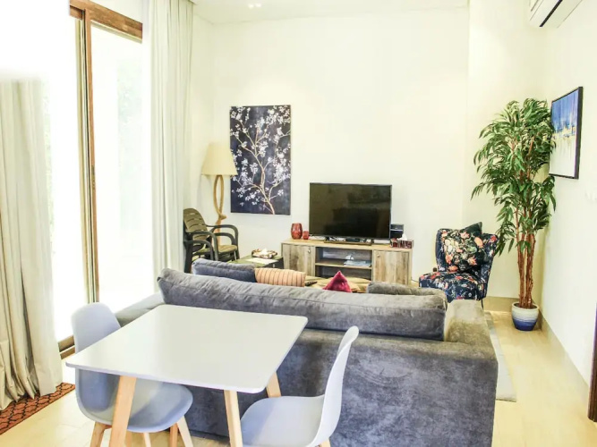 Serene 1-bedroom With Pool View