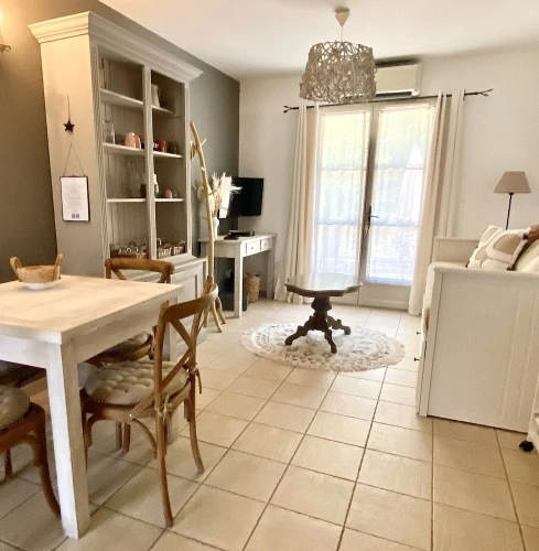 Family Suite with pool view