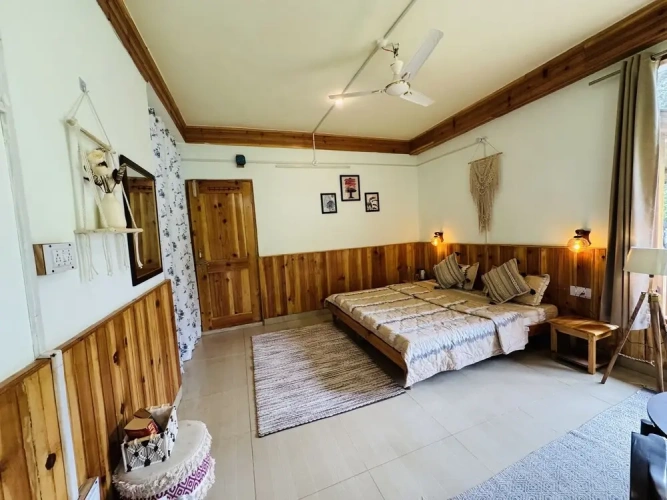 Standard Quadruple Family room with courtyard view