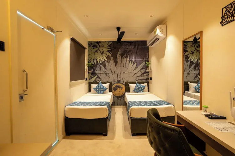 Click Hotel