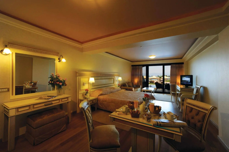 Seafos Luxury Resort & Spa