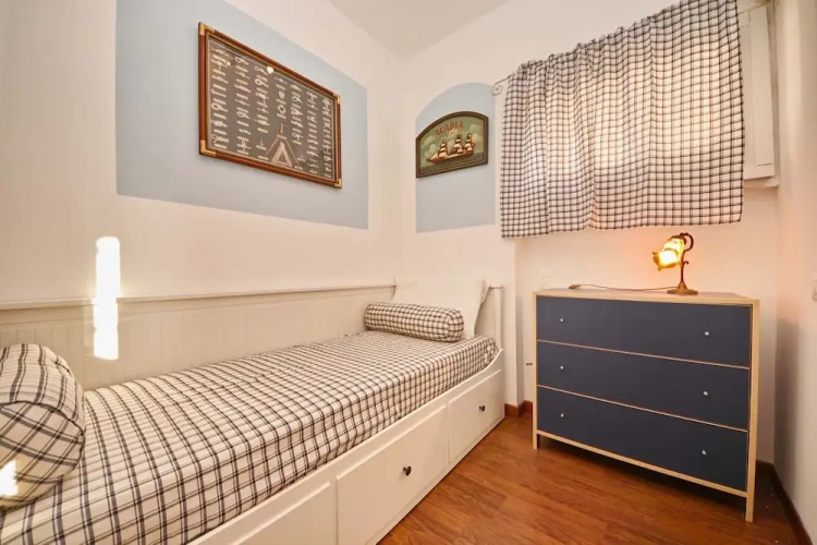 2 Bedrooms Apartment