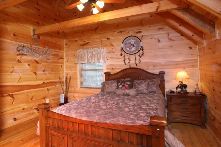 Off The Clock - Four Bedroom Cabin