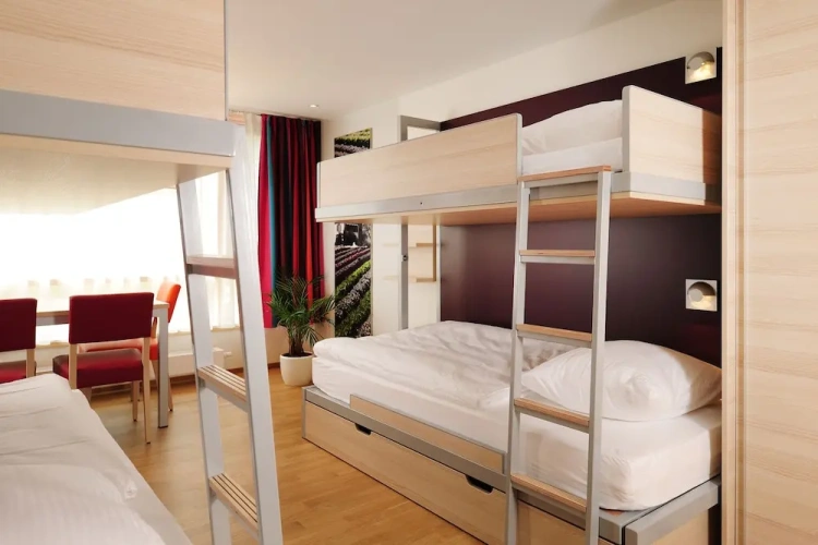 Standard Quadruple room