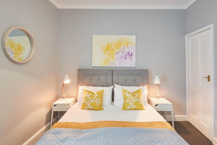 2 Bedrooms Cottage