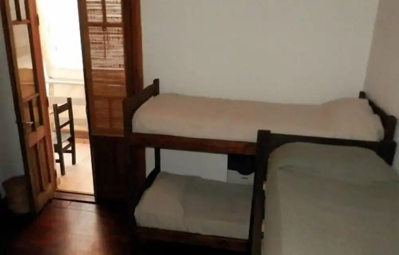 Llanura Hostel