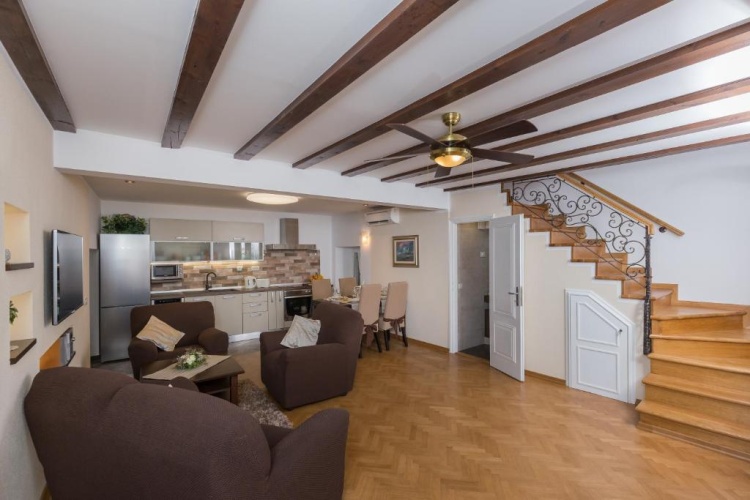 2 Bedrooms Duplex Apartment