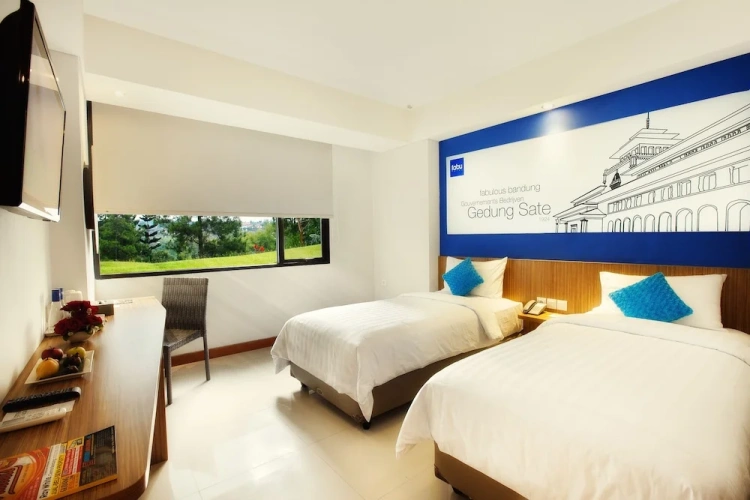 Deluxe room with city view