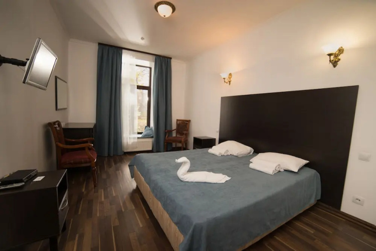 Alex Hotel