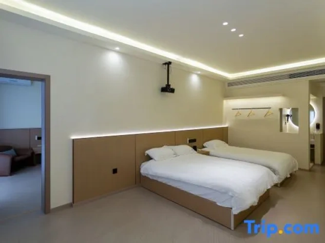 2 Bedrooms Deluxe Suite