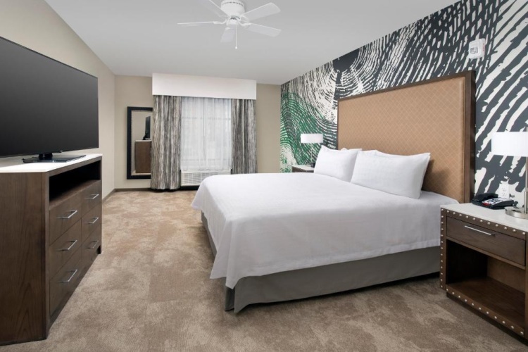 Accessible Double Suite