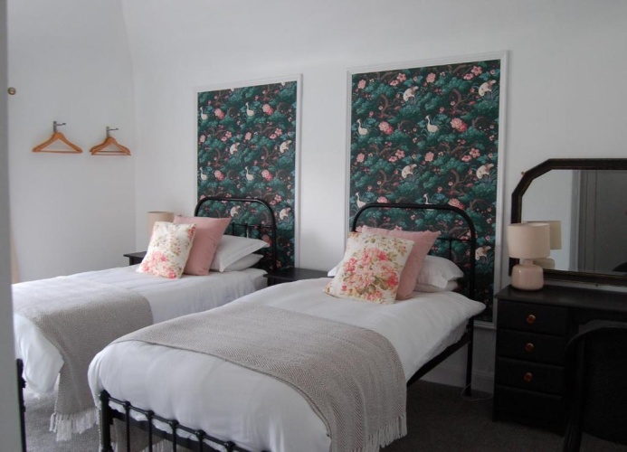 Standard Twin room with river view