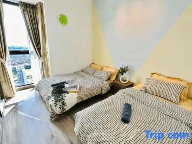 3 Bedrooms Comfort room