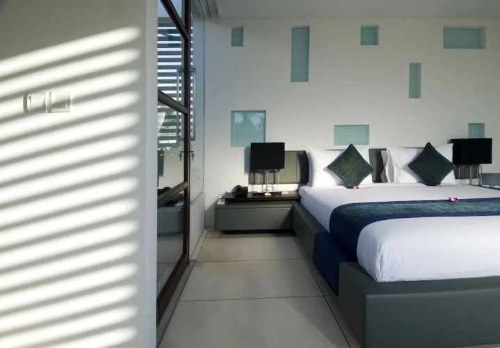 Villa Aqua