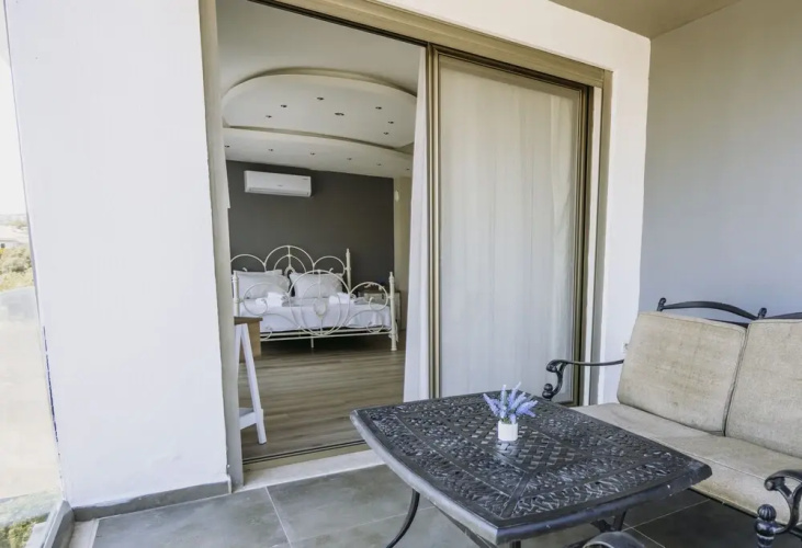 Laradi Otel