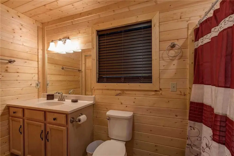 Emilys Hideaway - Four Bedroom Cabin