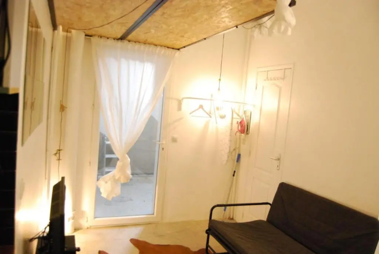 Arty 20m² district of BATIGNOLLES
