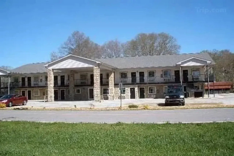General Bragg Inn & Suites Chickamauga