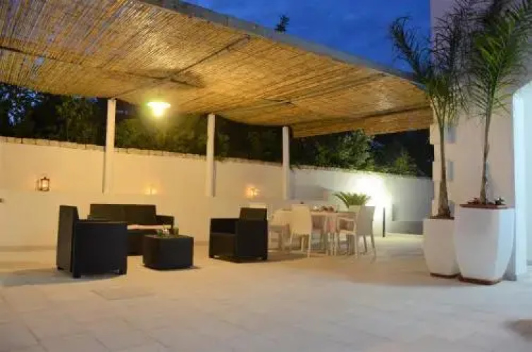 Leca's House