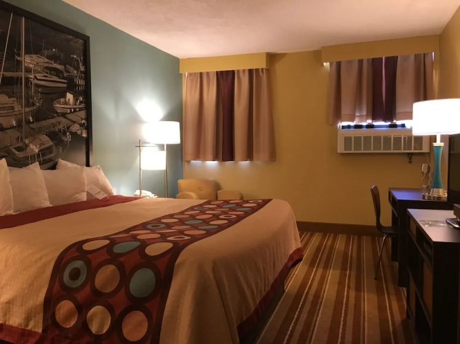 Super 8 Thunder Bay