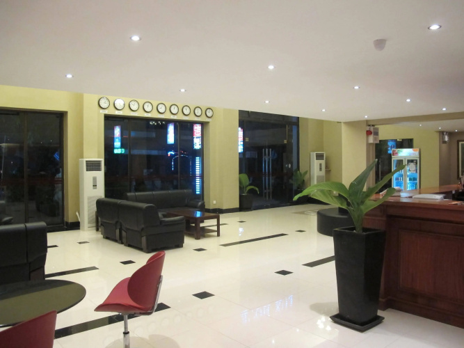 Lux Riverside Hotel & Apartment
