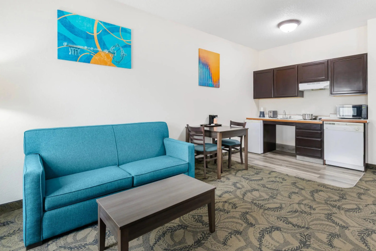 MainStay Suites Madison Airport