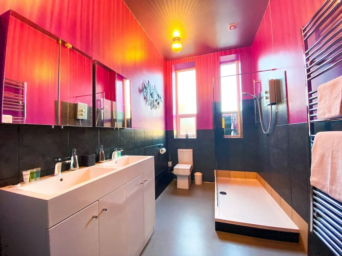 PHOENIX Executive Apartments
