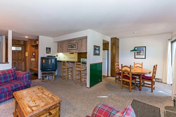 Viewpoint 131 - One Bedroom Condo