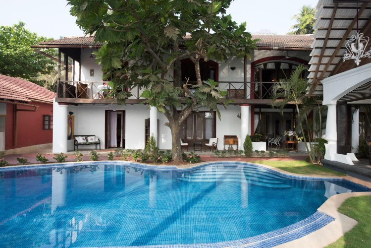 6 Bedrooms Sextuple Villa