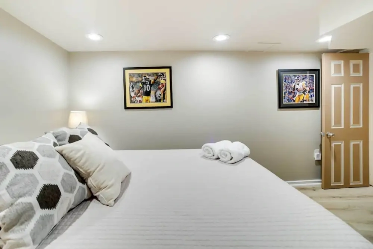 2 Bedrooms Apartment