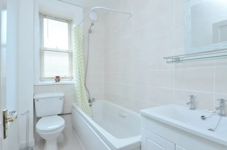 367 Richmond Place Apartment