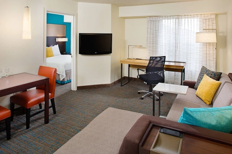 1 Bedroom Suite