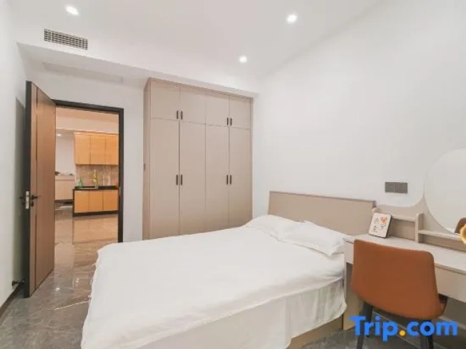 1 Bedroom Deluxe Suite with balcony